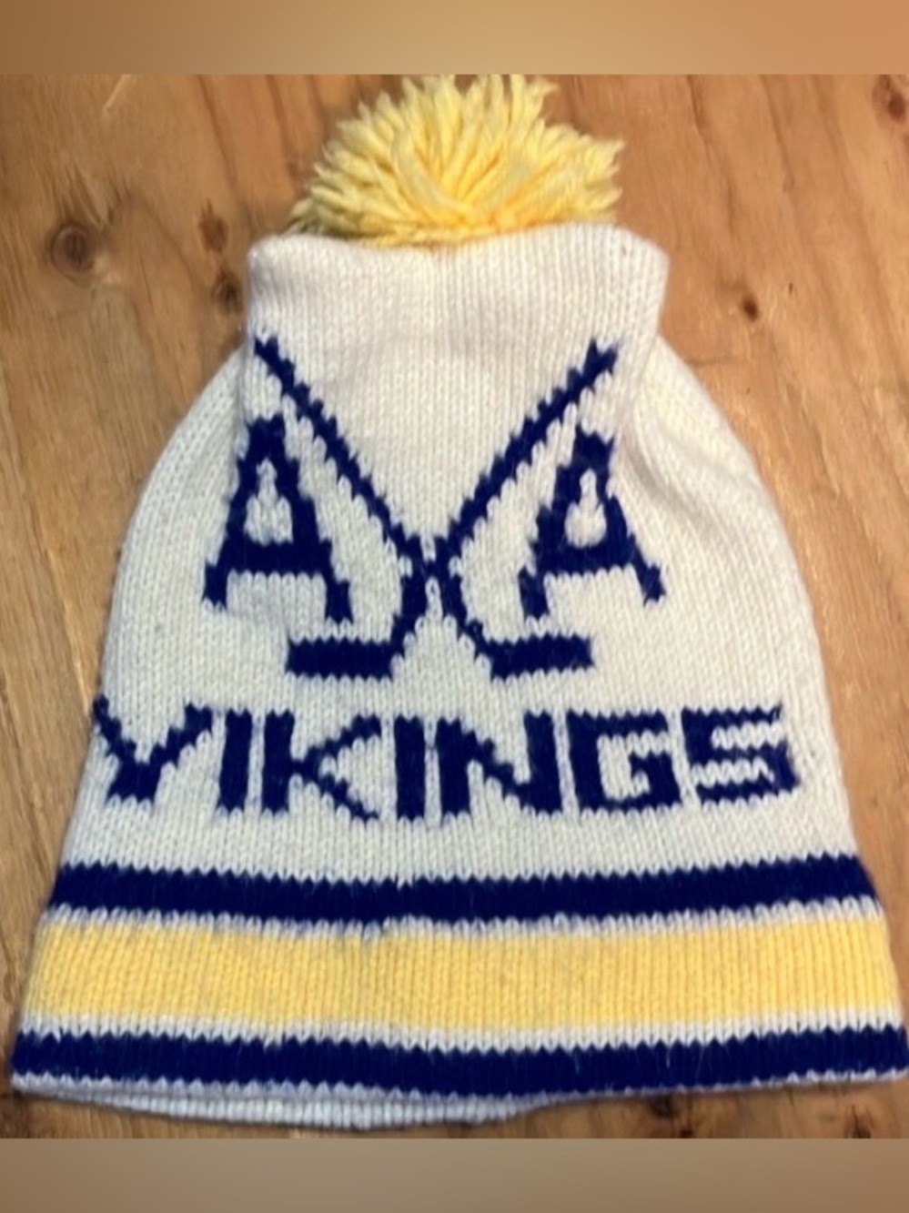 Vintage Toque beanie winter hat AA Hockey Vikings Pom Pom retro